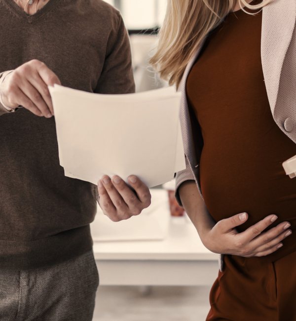 Licencias de maternidad y paternidad en Perú