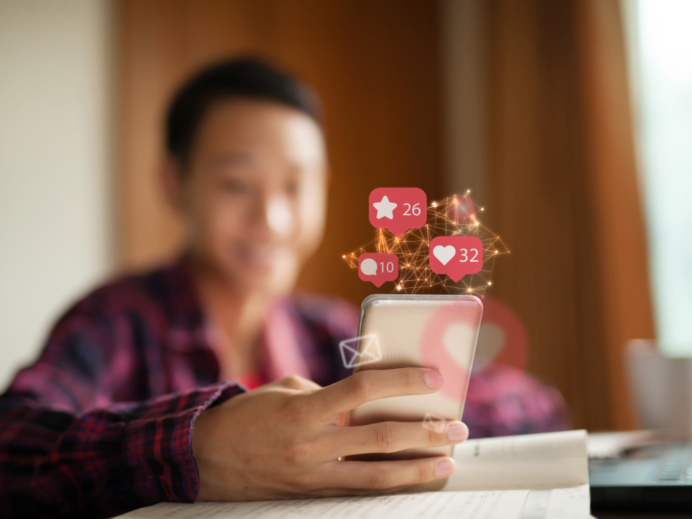 Publicidad en redes sociales e influencers Perú